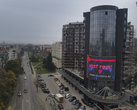 Пловдив като Лондон! Огромен екран озари West Point
