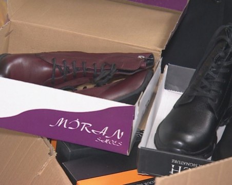 Защо обувки, които се внасят у нас за 5 лева, струват по 120 лева в магазина?