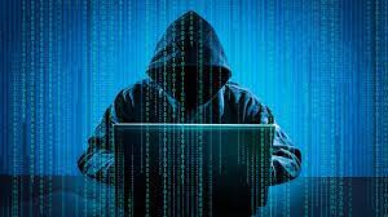 Задържани са двама хакери източили 2 млн. лв с фишинг имейли