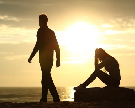 5 души споделят за момента, в който са разбрали, че връзката им е приключила