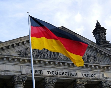 Германия регистрира рекорден брой новозаразени с COVID-19