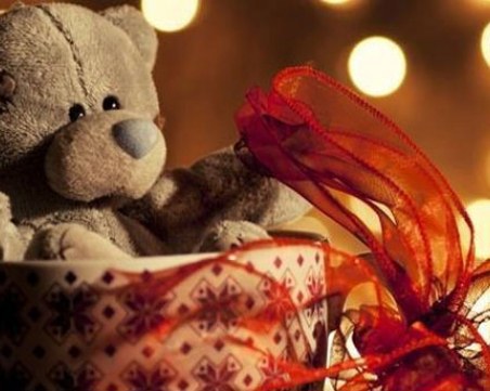 Работилничката на Дядо Коледа е отворена! Пловдивчани сбъднаха стотици детски желания само за три дни