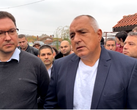 Борисов завежда дело срещу Рашков във вторник за твърдението, че има банка