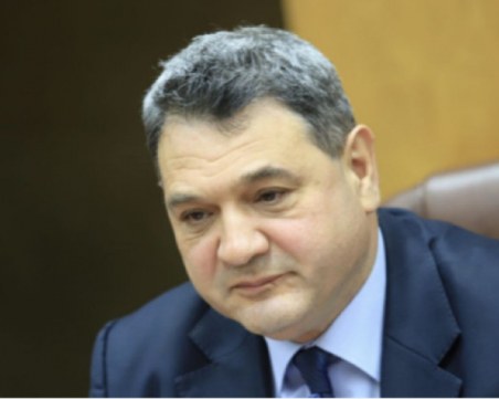 Петър Тодоров: Машините за вота не са в един склад със споменатите 228