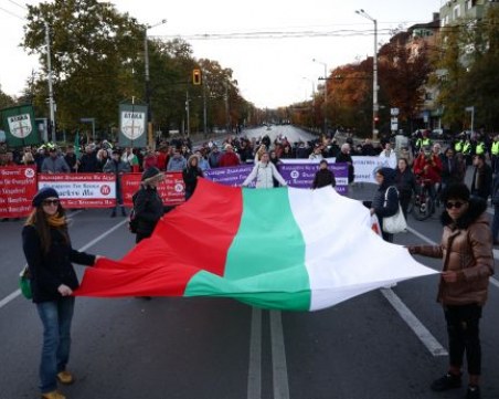 Протестиращи срещу COVID сертификатите блокираха 