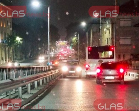 Шофьор влезе в насрещното на Бетонния мост в Пловдив