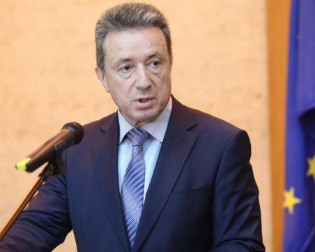 Янаки Стоилов: Дал съм цялата налична информация по казуса с гражданството на Петков