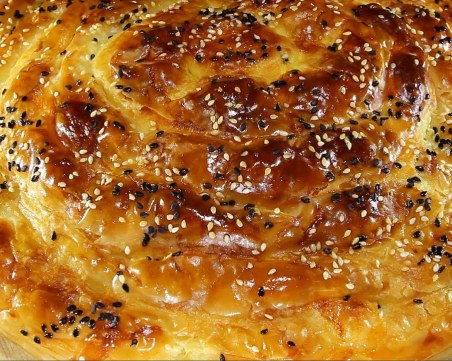 Класика с нов прочит: Солена баница с кексово тесто