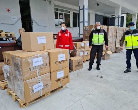 Доставиха тестовете за малките ученици за Пловдив