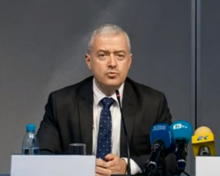 Бюлетините зад граница са изпратени, машините вече са пристигнали на много места