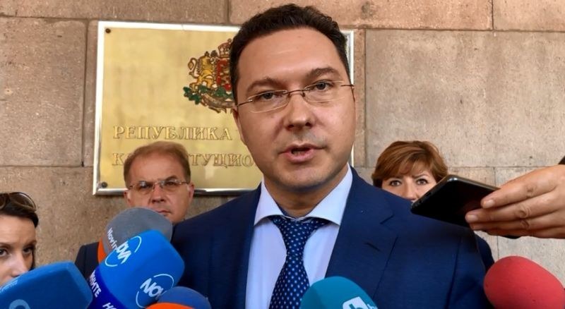 Даниел Митов: Няма да съм кандидат за премиер