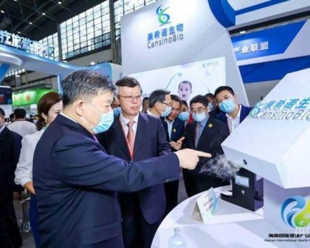 Представиха първата в света инхалационна ваксина срещу COVID-19