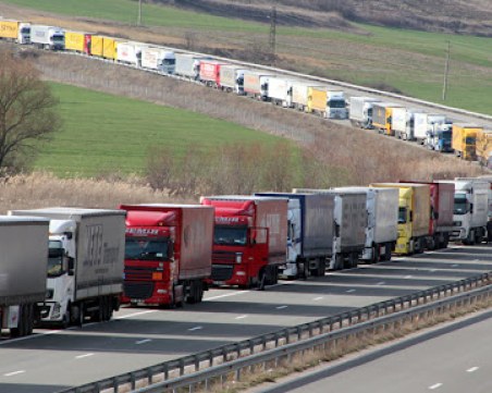 Тол таксите – според газовете. Не само за камиони, а и за бусове