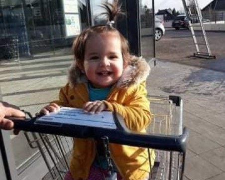 Зов за помощ! 3-годишната Виолета се нуждае спешно от средства, за да продължи лечението си