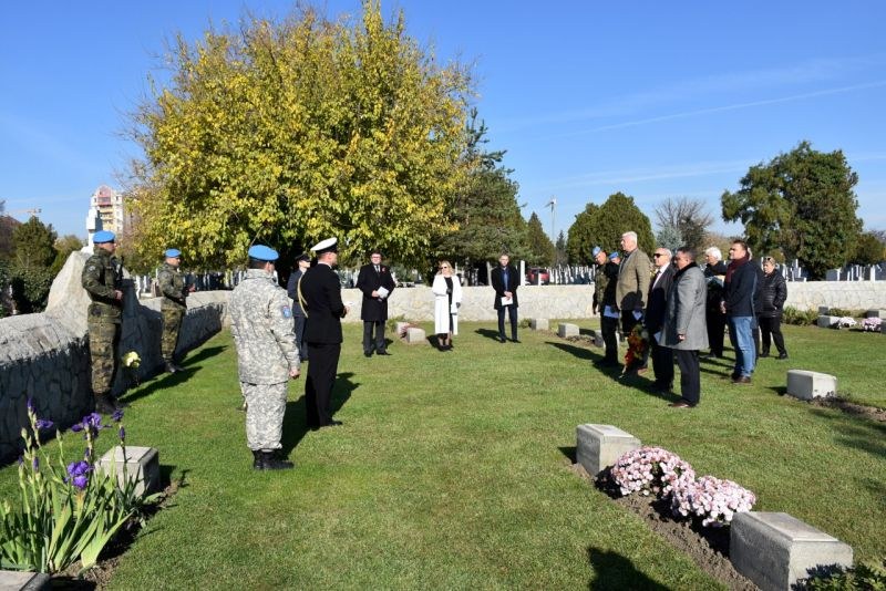 Почетоха загиналите в двете световни войни британски войници в Пловдив