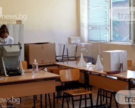 ЦИК внесе във ВАС двете жалби срещу ръчното броене на разписките от машините