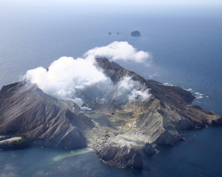 Вулканът на остров Ла Палма взе първа жертва