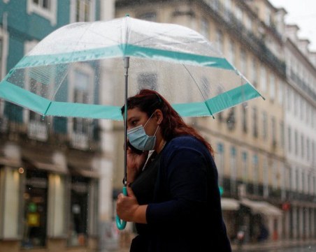 От утре в Австрия: Неваксинираните може да излизат само до магазина и работното си място