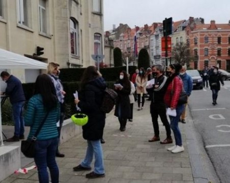 Сънародниците ни в Европа и Турция вече гласуват, в Нова Зеландия приключиха