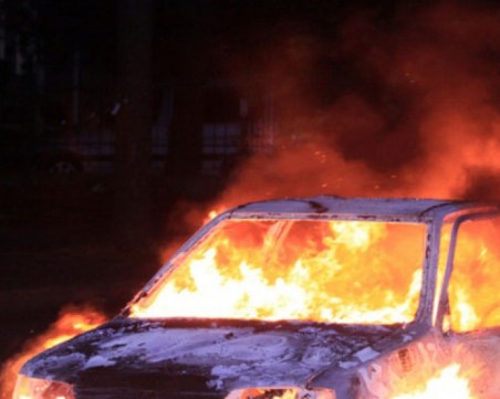 Взрив на автомобил пред болница в Ливърпул уби човек