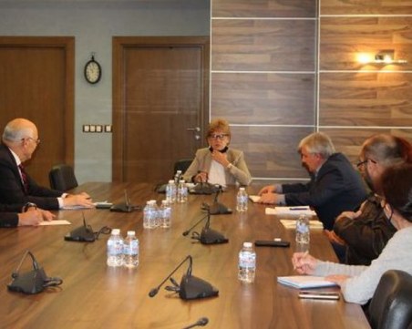 Идея: По-скъпа вода, ако харчиш повече