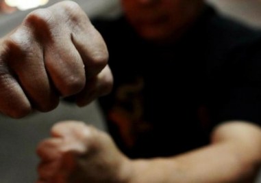 Задържаха мъж нападнал тийнейджър в Пловдив 42 годишният пловдивчанин е получил