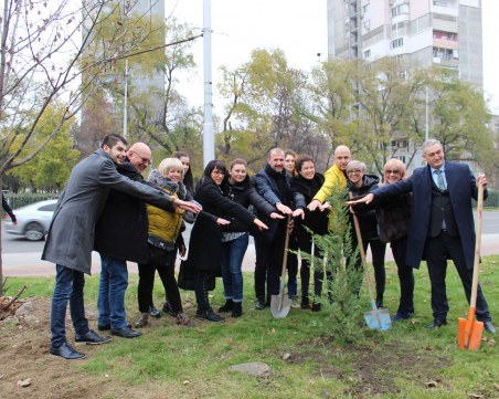 Етническите общности в Пловдив създадоха Градина на толерантността в район 