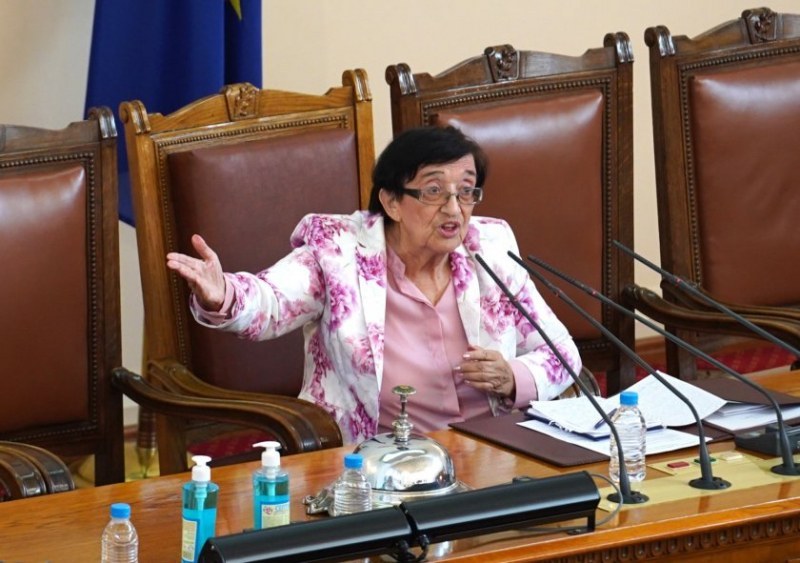 Мика Зайкова няма да е депутат