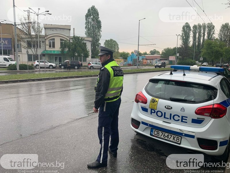 Шофьор излъга, че е военен, за да избегне полицейска проверка в Пазарджишко