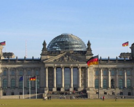 Германия планира затягане на ограничителните мерки със закон