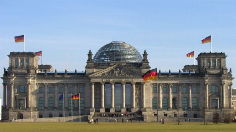 Германия планира затягане на ограничителните мерки със закон