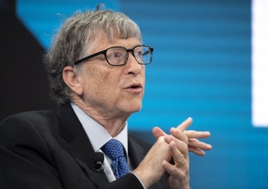 Милиардерът Бил Гейтс прогнозира съществен спад на новозаразените през лятотото