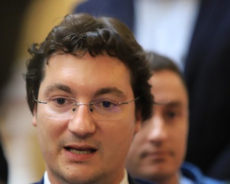 Крум Зарков: Първо трябва да направим правителство, после да възстановим левицата