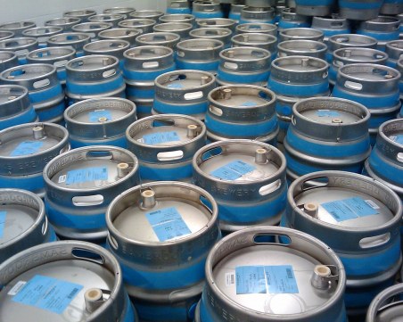 Петролът продължава да поевтинява в азиатската търгови