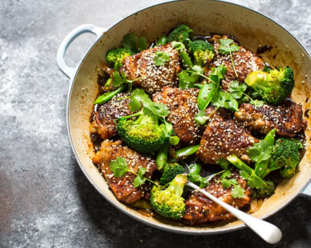 Порция щастие: Пилешки бутчета с мед и чесън