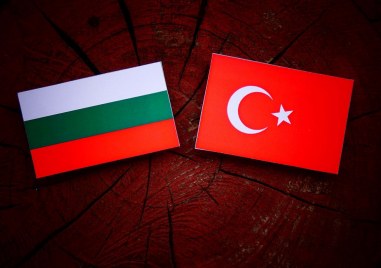 Дипломатически искри между България и Турция Късно снощи малко след