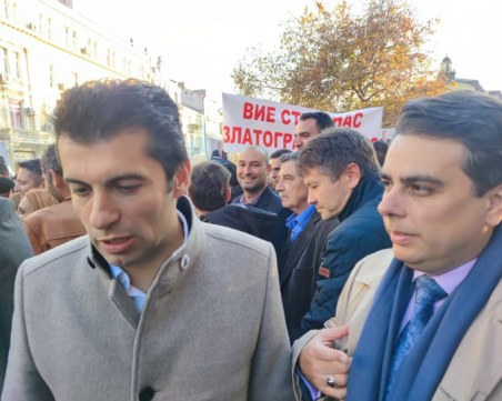 Асен Василев опроверга спекулациите за имената на министри в бъдещия кабинет