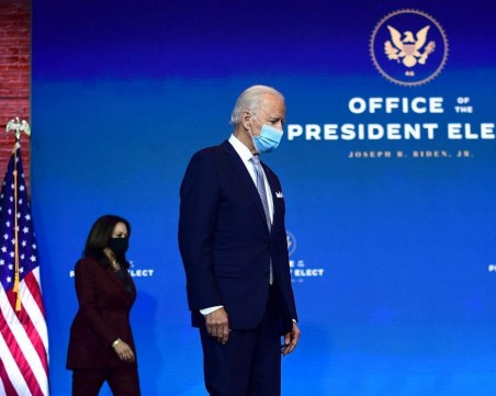 Байдън временно прехвърля президентските си пълномощия на Камала Харис