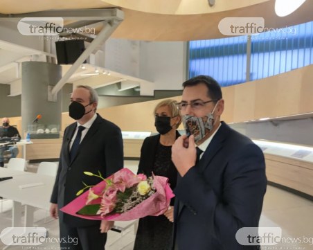 Проф. Анастас Герджиков закри кампанията си в Пловдив, заяви, че той е противоположността на Радев