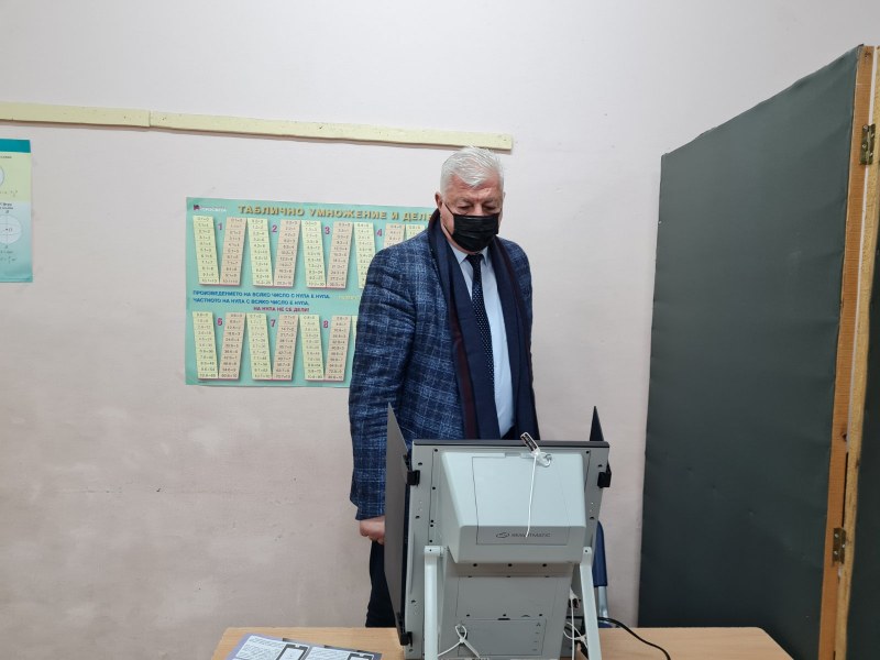 Гласувах за по-доброто бъдеще на България, за спокойствието и за