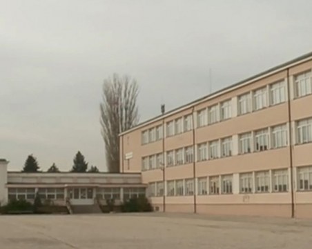 Деца са с алергичен шок и изгаряния след дезинфекция в столично училище