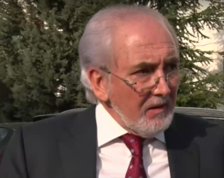 Охрана изведе Местан от съдебна зала, адвокатите му поискаха отвод на съдийския състав