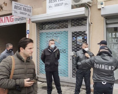 Полиция обгради офиса на автобусната фирма в Скопие