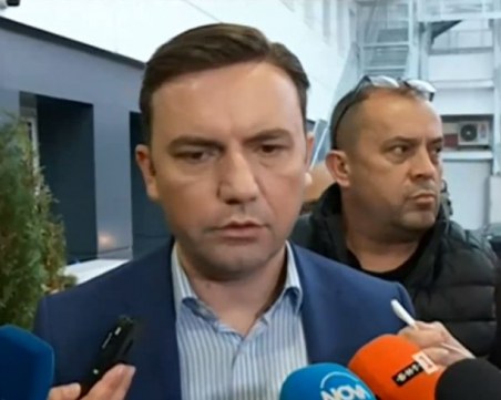 Външният министър на Македония пристигна в 