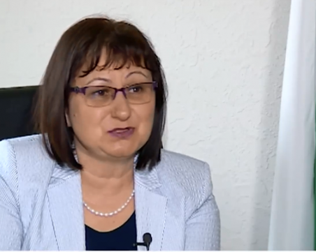 Заместник-министър Гайдарова: Все повече родители пускат децата си в училище