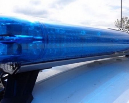 Мъж е прострелян пред магазин във Врачанско