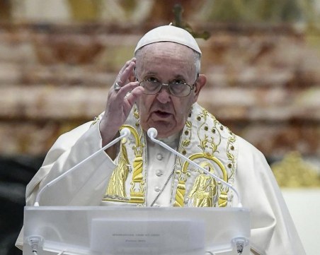 Папата изрази съболезнования за загиналите на АМ 