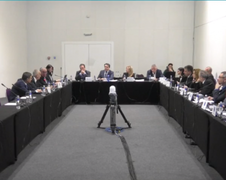 Реформи в спешната медицина, доболничната помощ и ефективна финансова рамка обединиха БСП, ИТН, ДБ и ПП