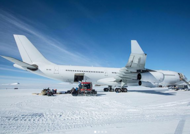 Първият в историята самолет Airbus A340 кацал в Антарктида се