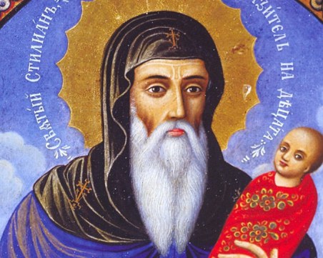 Почитаме Св. Стилиян! Хиляди празнуват имен ден днес